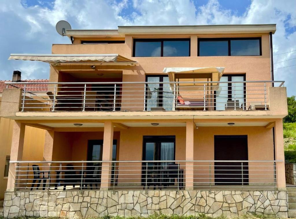 Apartments Camilla Radovici Ngoại thất bức ảnh