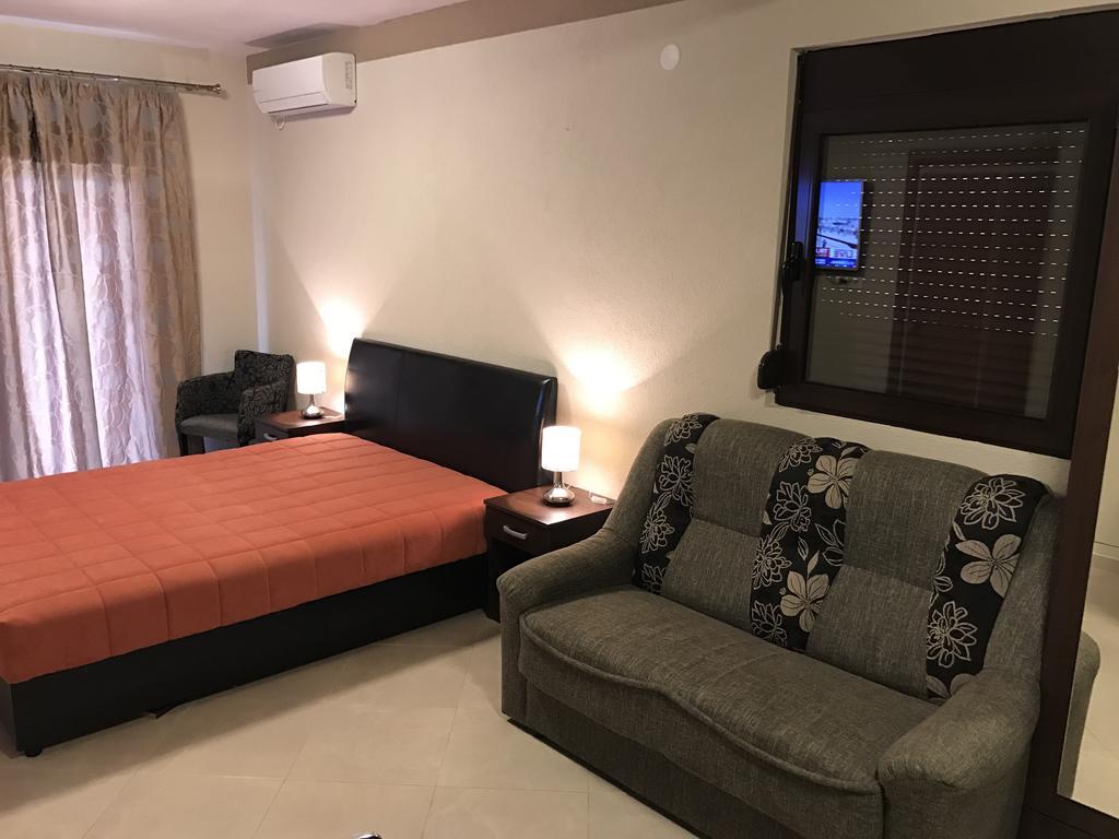Apartments Camilla Radovici Ngoại thất bức ảnh